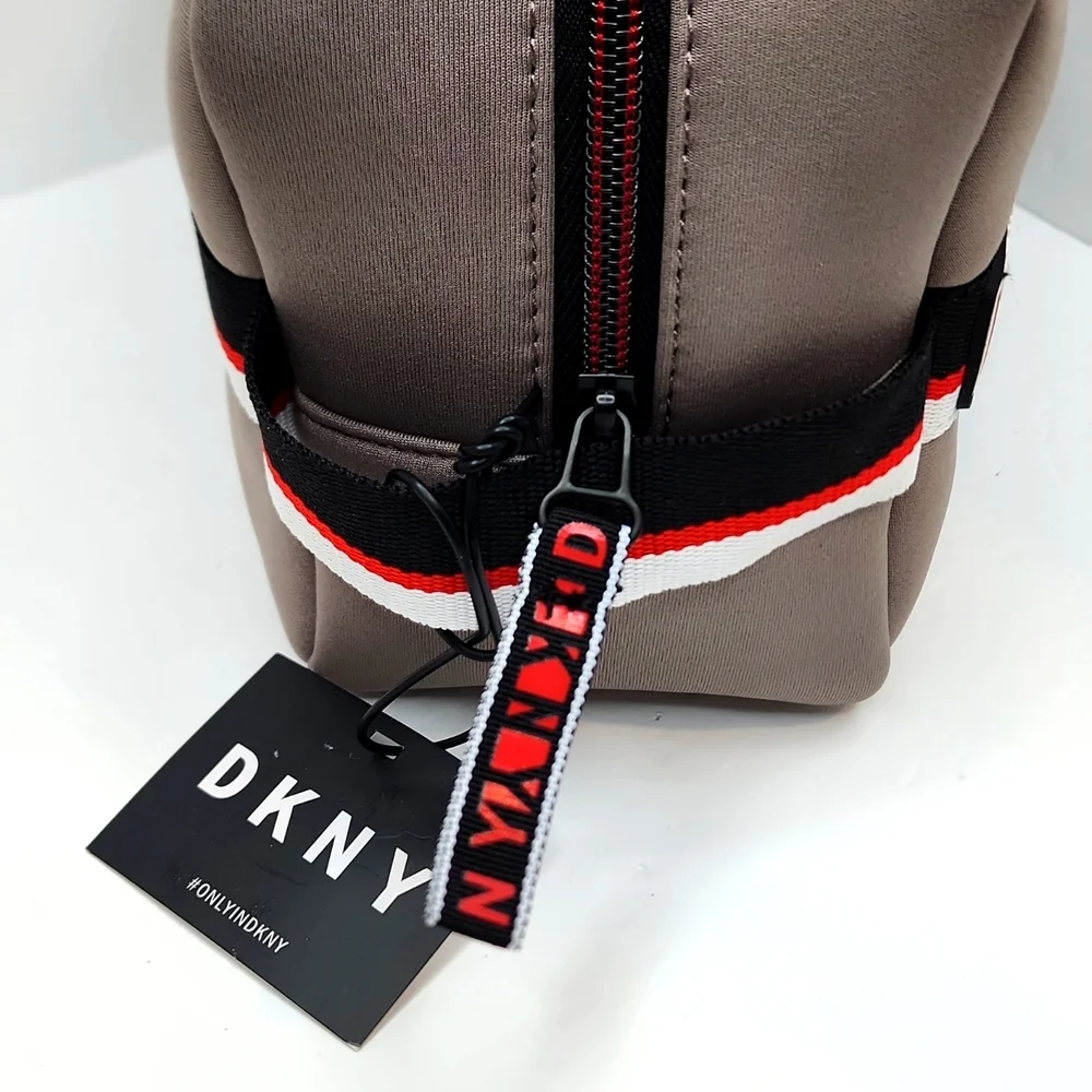 DKNY TOILETRY TRAVEL BAG, GREY